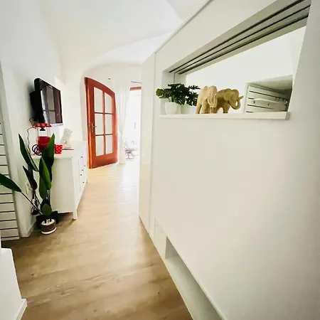 Filmap- Charmante Kreuzgewoelbe-whg Im Herzen Der Altstadt-ideal Fuer Paare & Geschaeftsreisende Apartment Gorlitz